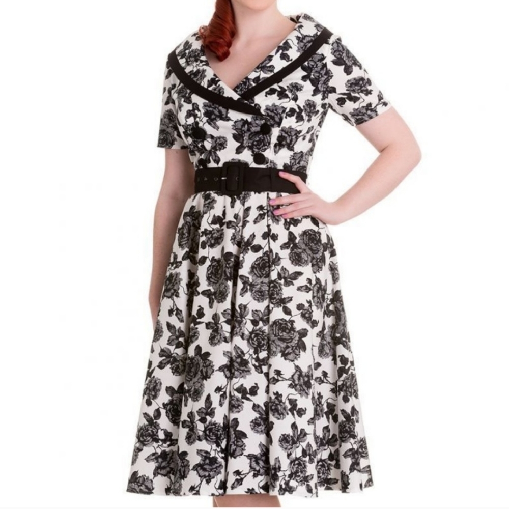Hell bunny vinen rockabilly swing dress Women's Size‎ Small